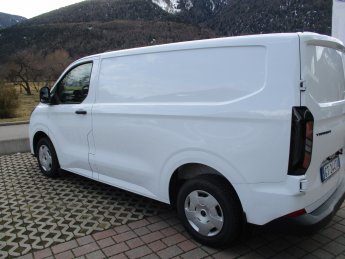 Ford, Transit Custom Van Trend, Diesel, 2024 - 24.000 km &nbsp;&nbsp;&nbsp;&nbsp;
