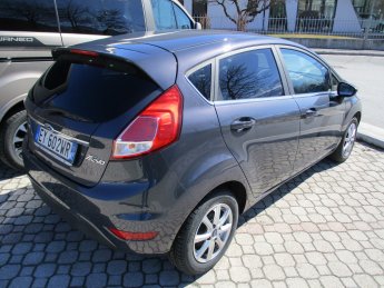 Ford ( Führerscheinneuling ), Fiesta Titanium Eco Boost , Benzin, 2015 - 102.994 km Ford ( Führerscheinneuling ), Fiesta Titanium Eco Boost , Benzin, 2015 - 102.994 km