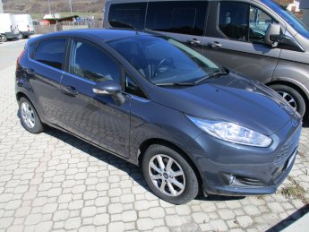 Ford ( Führerscheinneuling ), Fiesta Titanium Eco Boost , Benzin, 2015 - 102.994 km Ford ( Führerscheinneuling ), Fiesta Titanium Eco Boost , Benzin, 2015 - 102.994 km